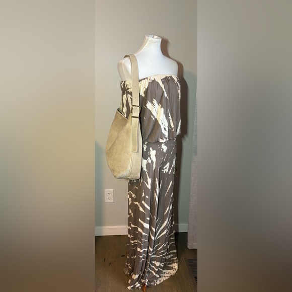 Margot New York Kaye Bucket Bag Tote In Ivory Suede - Picture 14 of 15